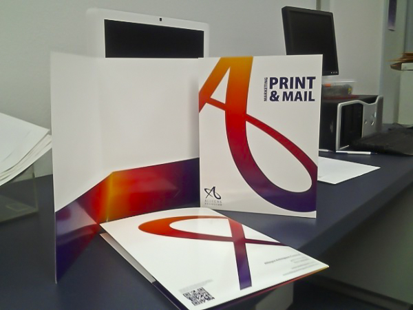 Advertising folders brochures image